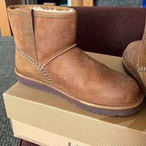 Like new chestnut UGG classic mini